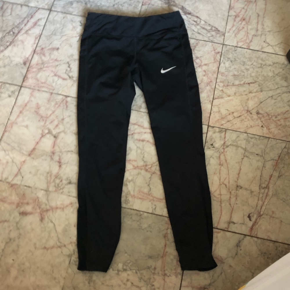 Women Nike Dri Fit Capri Leggings